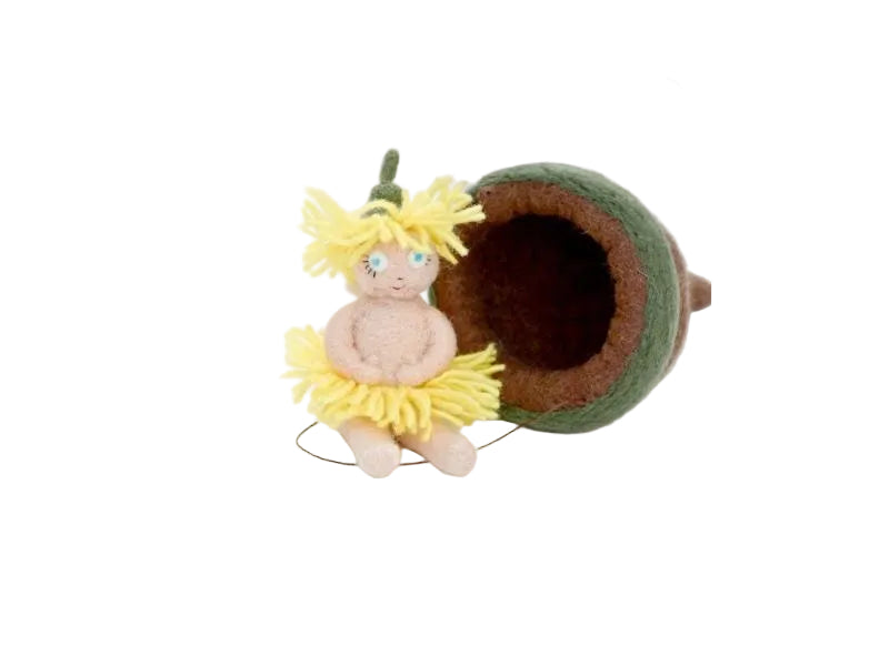 May Gibbs Little Ragged Blossom Doll with Gum Pod – Curly Tree